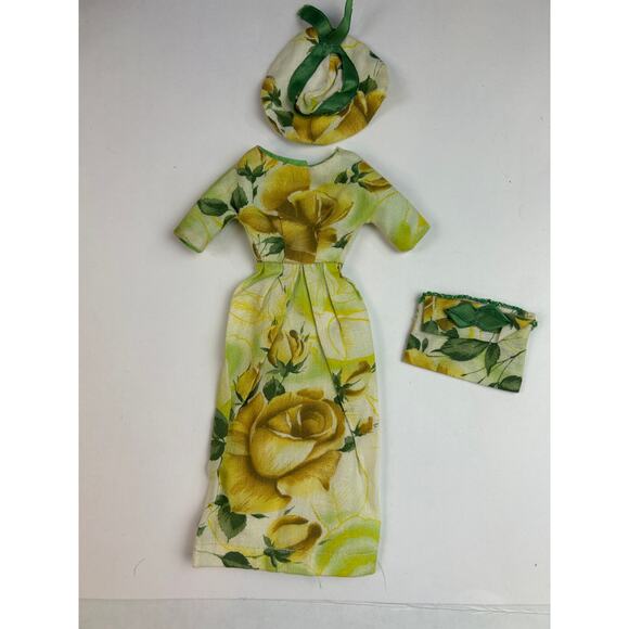1960s Barbie clone yellow rose gown with hat & purse, 2-snap back set vtg - Picture 1 of 9